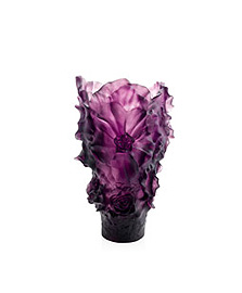 紫罗兰山茶花花瓶